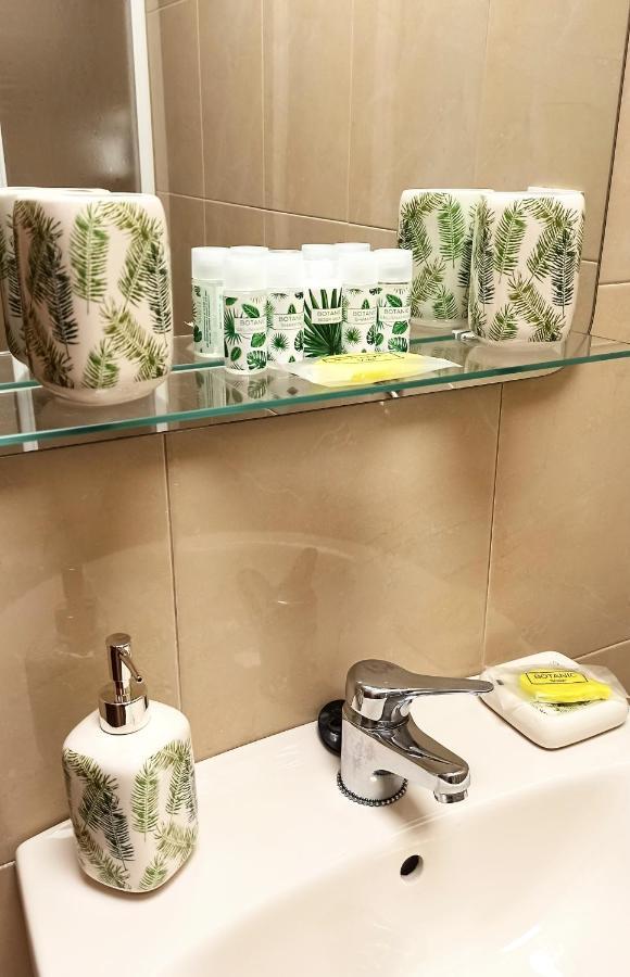 Botanic Suite Málaga Exteriör bild